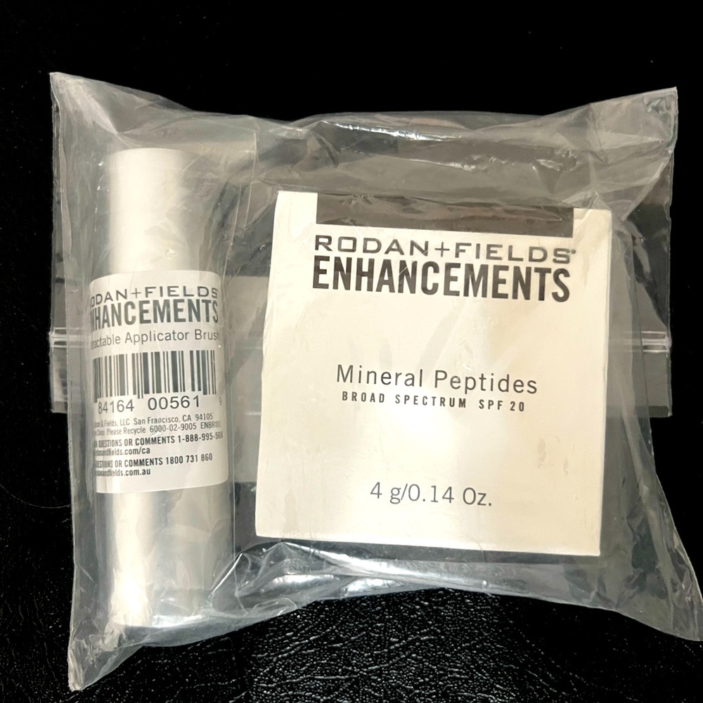 Rodan and Fields Mineral Peptides Broad Spectrum SPF 20, and Brush - Shade Light